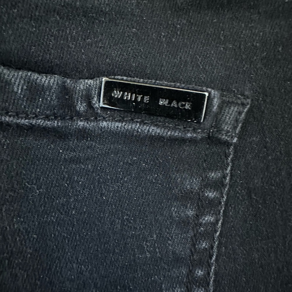 WHBM Black Jeans - White House Black Market - Size 4 - Picture 5 of 11